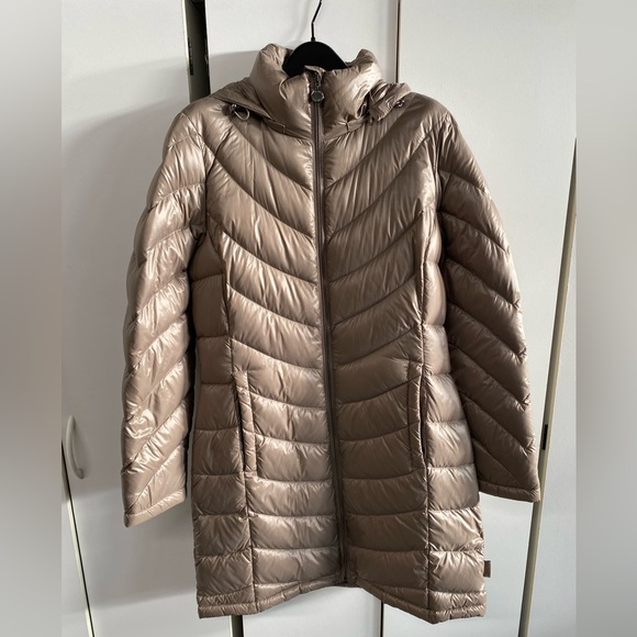 Calvin Klein packable light weight down jacket - Picture 1 of 8
